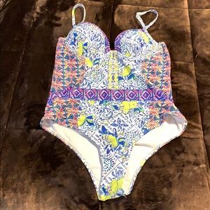 NWOT Summer Bring Swimsuit